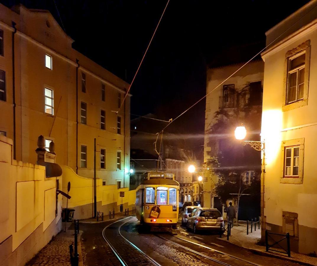Lel Madalena Guesthouse Lisbon Bagian luar foto